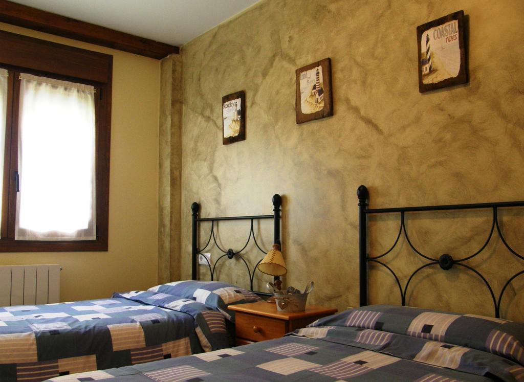Apartamentos Rurales La Fuente Pesués Buitenkant foto